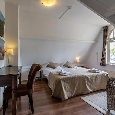 Breeburg Hotel