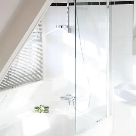 Breeburg Hotel 3*
