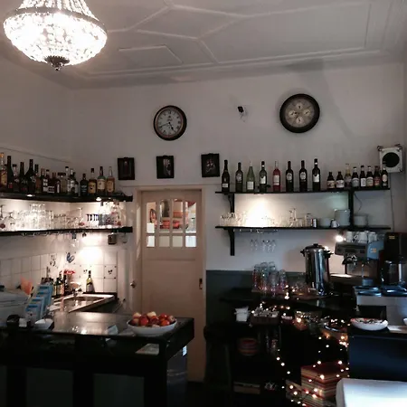 Breeburg Hotel