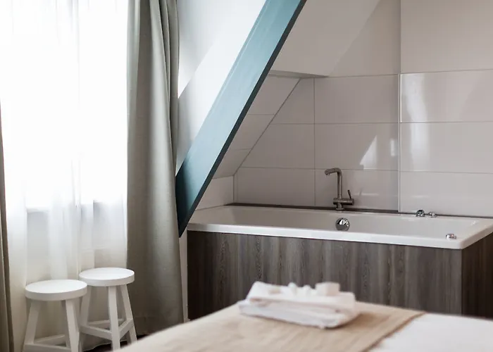 Breeburg 3* 卑尔根