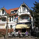 Breeburg ホテル 3*
